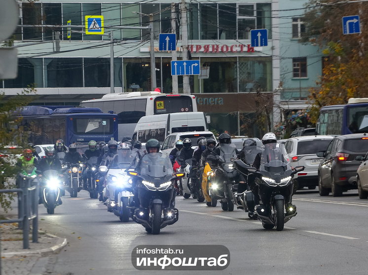 Астрахань грандиозно проводила мотосезон-2025