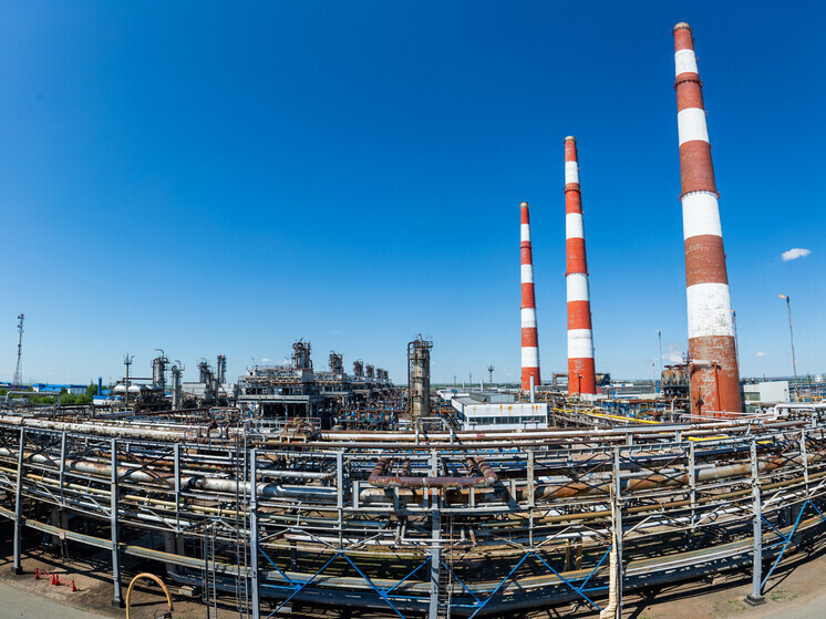 "Продолжение следует": Киев сознался в ударе по оренбургскому газовому заводу