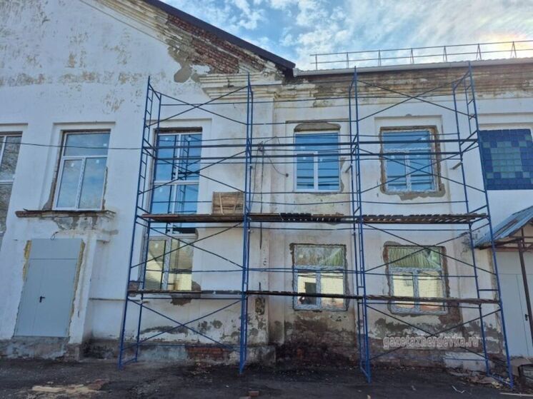Современный облик с сохранением истории: капремонт ДК в селе Бурнак выходит на финишную прямую