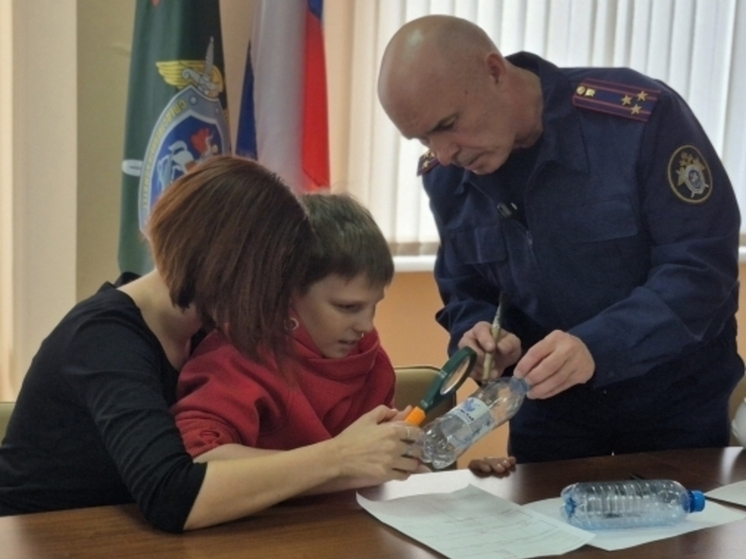 Телеканал «Новый век» и СК объединились: как прошла необычная экскурсия в мир криминалистики