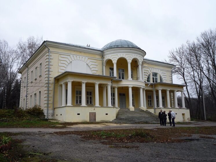 Усадьбу русского рода Стаховичей в Липецкой области продают за 8,6 миллиона