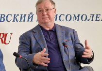 С выдающимся государственным деятелем, экс-премьером Правительства РФ, человеком, который беззаветно любит футбол, председателем Консультативного совета ФК «Динамо» Москва Сергеем Вадимовичем Степашиным беседовал спортивный журналист Константин Столбовский.