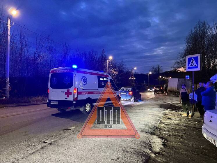 В Пензе на пешеходном переходе сбили девушку