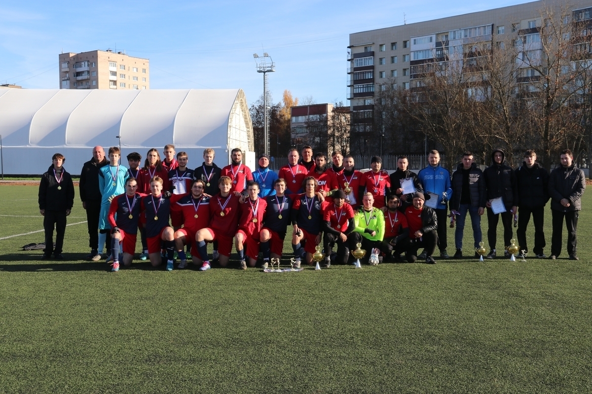 В Киришском районе завершился футбольный сезон: определи лучшие команды