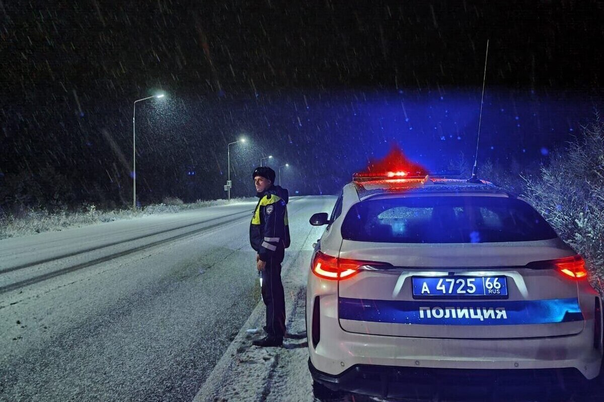 На трассе Ивдель – граница ХМАО выпал снег