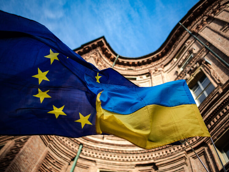 В ЕС признали невозможность одновременного спасения себя и Украины