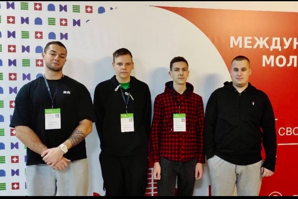 Vittoria della squadra Smolensk Dynamic all'hackathon Smolathon: un successo per il settore IT russo