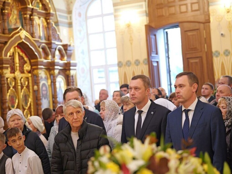 Саратовский губернатор Бусаргин в воскресенье побывал в храме