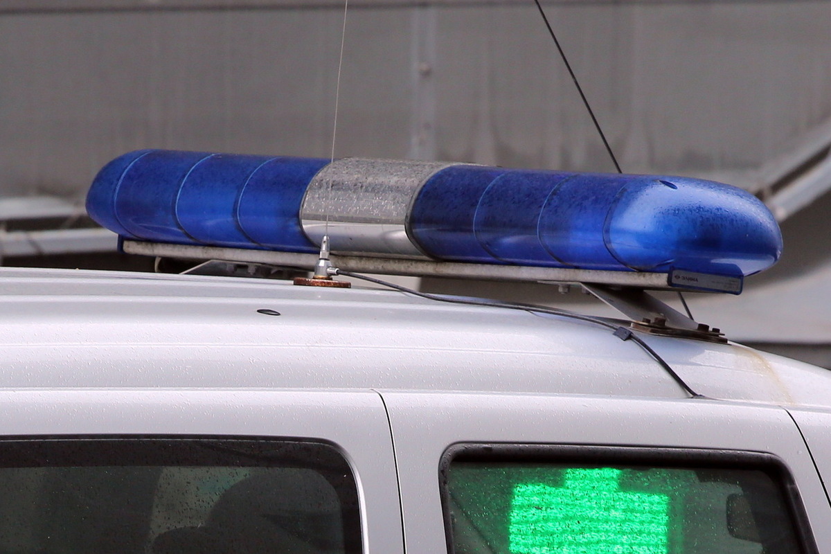 Vandalismo a un cimitero in Russia: tre bambini devastano oltre 80 lapidi