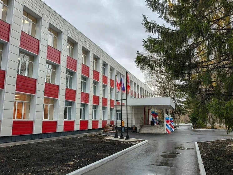 В Омске после масштабной реконструкции открылся лицей № 29