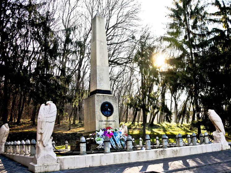 «Сила в смысле»: как «Ломоносовский обоз» объединяет молодежь Кавказа