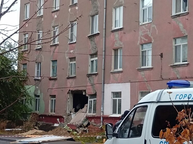 Саратовский губернатор потребовал срочно расселить обрушившийся дом на Крымской
