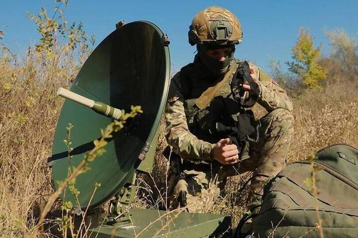 Il Capo di Zaporižžja Celebra i Militari delle Comunicazioni per la loro Festa Professionale