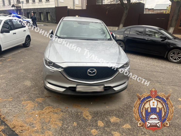 Тулячка решила пройти на красный и попала под колеса 79-летнего водителя Mazda