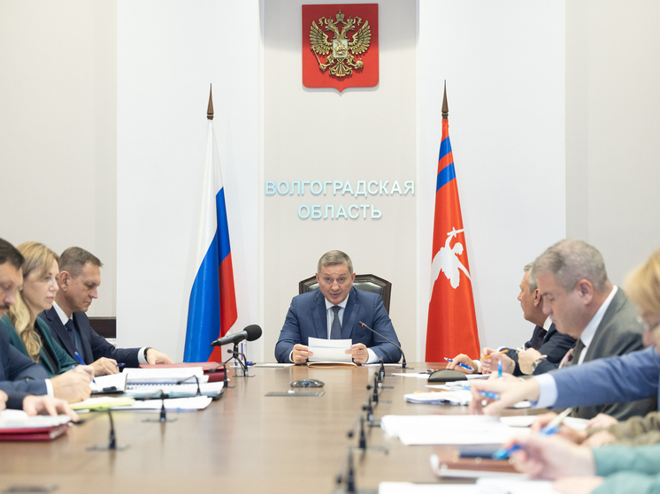 Бочаров скорректировал работу по формированию бюджета региона на 2026–2028 годы