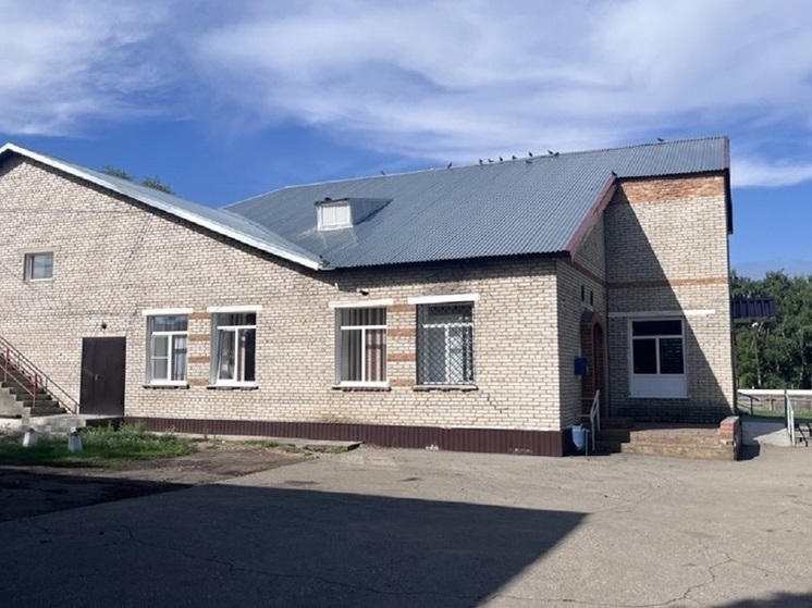 Перед судом предстанет житель Алтайского края, которого обвиняют в преступлении террористического характера. Мужчина устроил ночной поджог здания сельского совета в поселке Целинный.