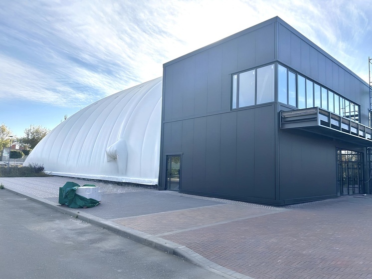 На мариупольской ледовой арене смонтирован новый купол