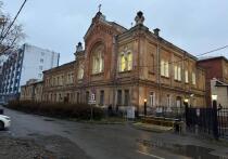 Митрополит Екатеринбургский и Верхотурский Евгений совершил литургию в студенческом храме святой Марии Магдалины, расположенном в Екатеринбурге