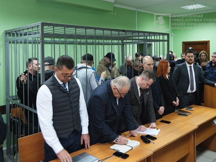 В Брянском районе осудили 16 человек по делу о незаконном обороте контрафактных сигарет