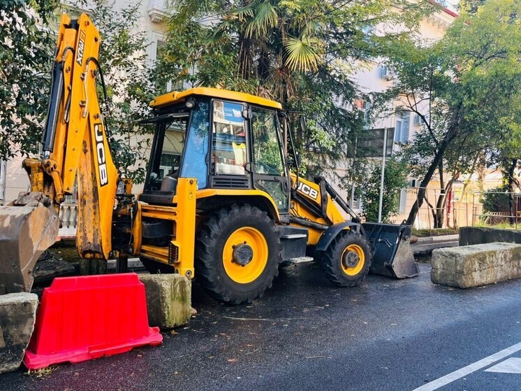 В Сочи провели плановые работы на теплосетях перед началом отопительного сезона
