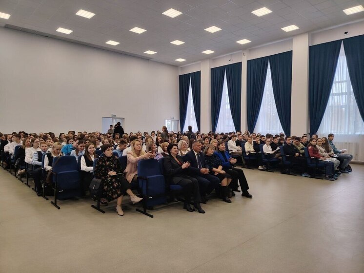 Муниципальный молодёжный форум прошёл в Ливнах Орловской области