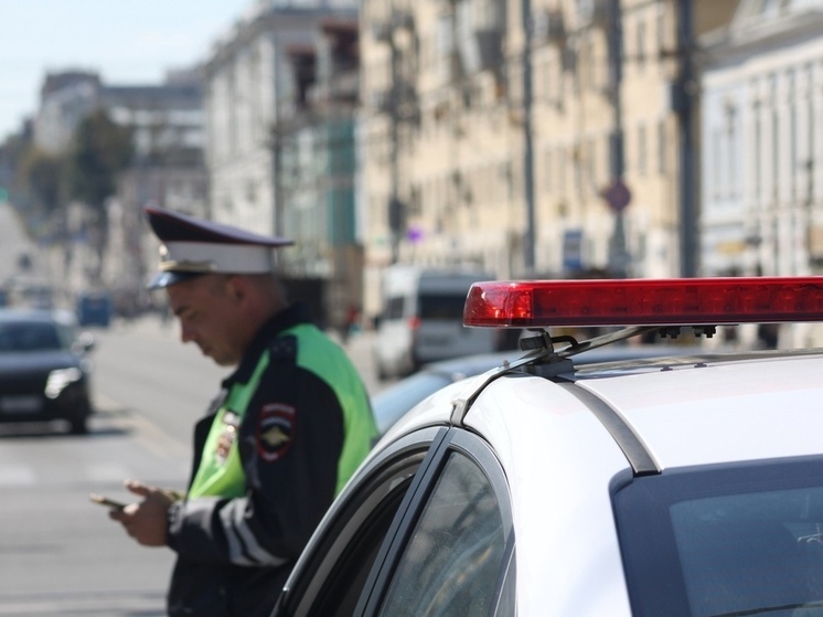 Иномарка нырнула в кювет после массового ДТП на трассе Щекино-Тула