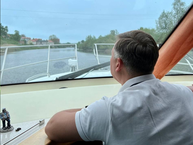В Калининграде задержали нарушавших правила перевозки капитанов речных трамваев