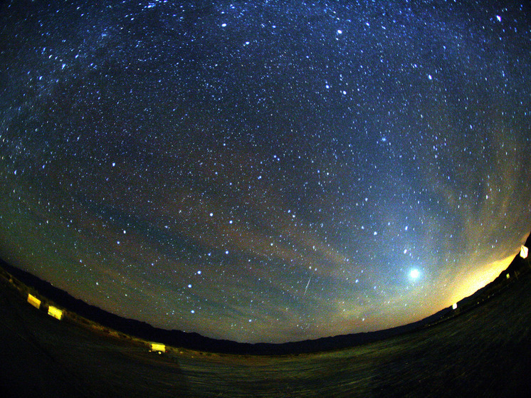 В небе ожидается «шоу» с тремя участниками: Ориониды и две кометы