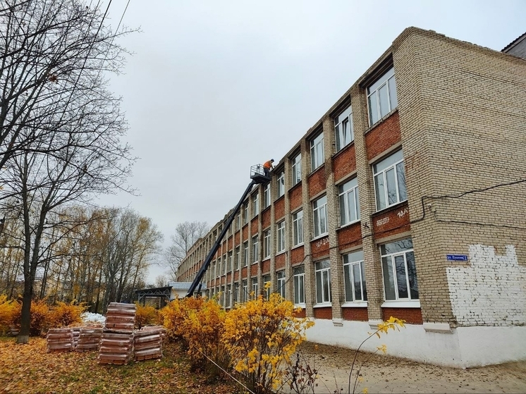 Владимирская прокуратура приехала в ремонтируемую школу в Петушках