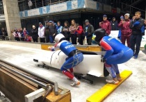 Апелляционный трибунал IBSF 20 октября 2025 года частично отменил запрет на участие российских бобслеистов в соревнованиях, признав незаконной часть решения 2022 года. Однако просьбу о немедленном допуске спортсменов отклонили. Допуск возможен только для атлетов, соответствующих критериям МОК как нейтральные участники Олимпиады-2026. Исполком IBSF 21 октября обсудит дальнейшие шаги.