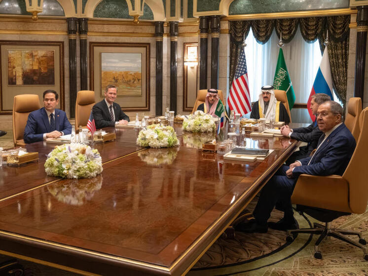 Стало известно, что встречу Лаврова и Рубио по Украине пришлось отложить