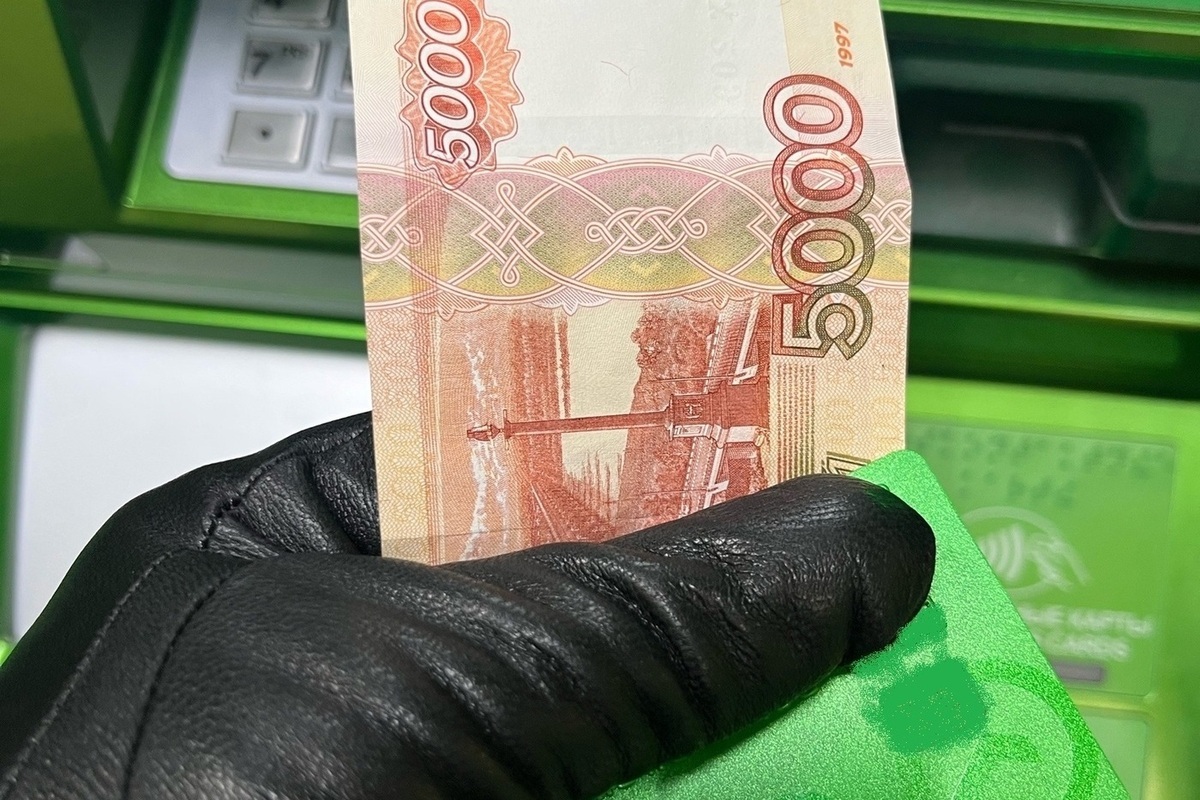 Бизнесмен из Луганска лишился 3 млн рублей из-за аферистов