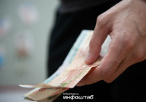 Жители Ленинского района стали жертвами мошенника, который под предлогом проведения работ по замене газового оборудования похитил у троих местных жителей крупную сумму денег – 107 000 рублей