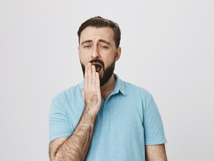 Объяснили неожиданные причины зевоты и икоты у человека