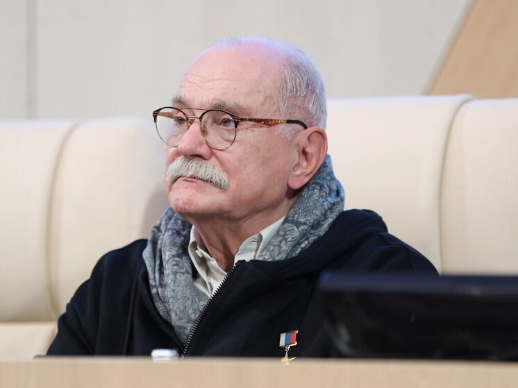 Глава Крыма поздравил Никиту Михалкова с юбилеем