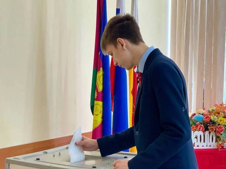 Лидеров ученического самоуправления выбрали в школах Краснодара