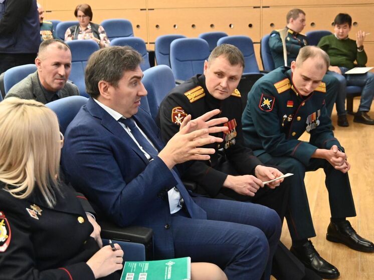 Участники проекта «Герои НовоСибири» приступили к стажировкам в органах власти