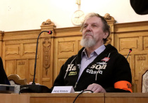 Во вторник, 21 октября, словацкий суд постановил, что мужчина, который в прошлом году выстрелил в премьер-министра Словакии Роберта Фицо и ранил его, виновен в терроризме, и приговорил его к 21 году тюремного заключения