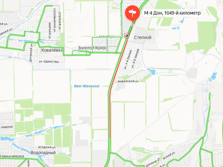 В жестком в Ростовской области под колесами грузовика погиб водитель мотоцикла