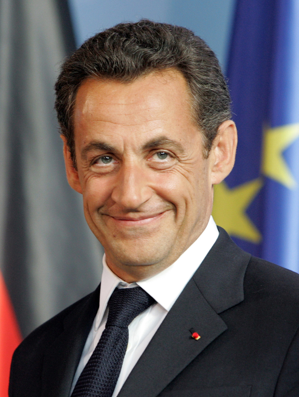 Николя Саркози — первый президент Франции, который отправился в тюрьму: фото политика