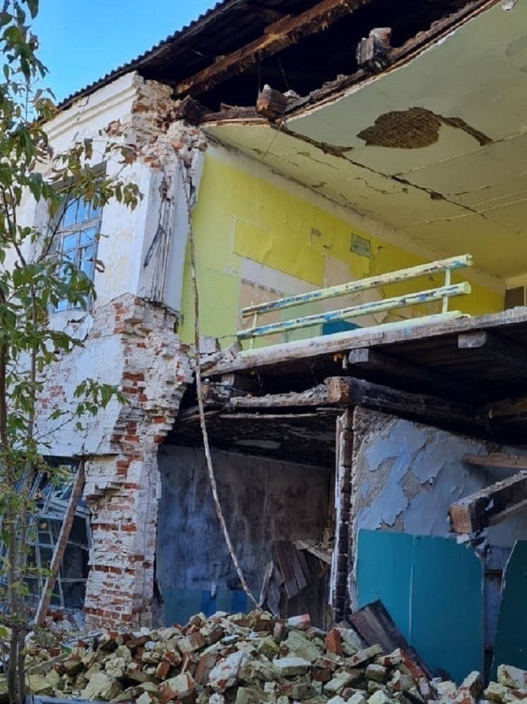 Возведение школы в Талице откладывается из-за надуманных замечаний областного Минэкономики, а замгубернатора Сергей Швиндт, по словам источника, вообще не понимает зачем муниципалитеты строят жилье