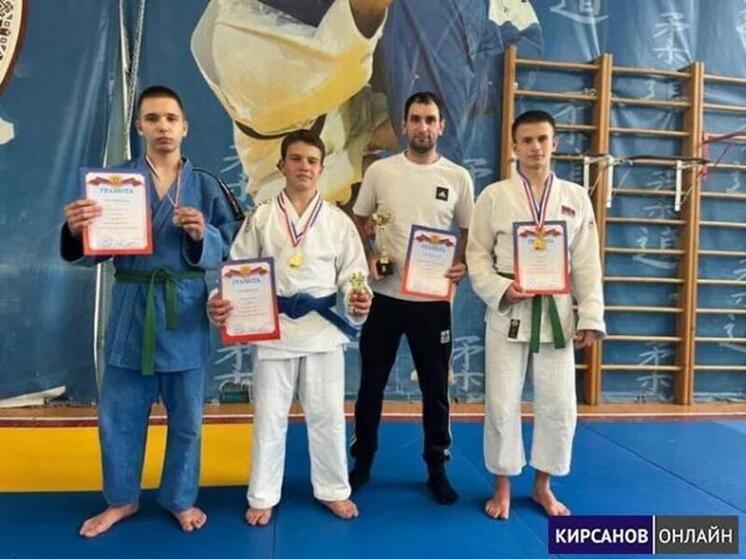 Кирсановские дзюдоисты взяли бронзу на Республиканском турнире в Саранске