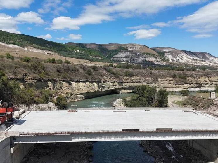 В Карачаево-Черкесии завершается капитальный ремонт моста через Малый Зеленчук