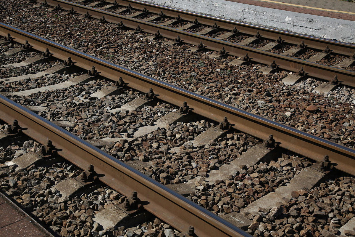 Morte sulla ferrovia in Russia: indagine aperta per violazione delle norme di sicurezza