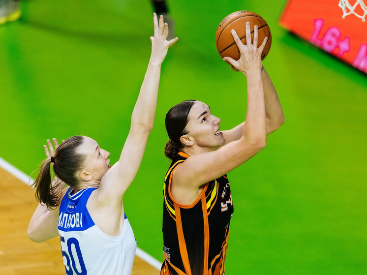 Баскетболистки «УГМК» разгромили новосибирское «Динамо»