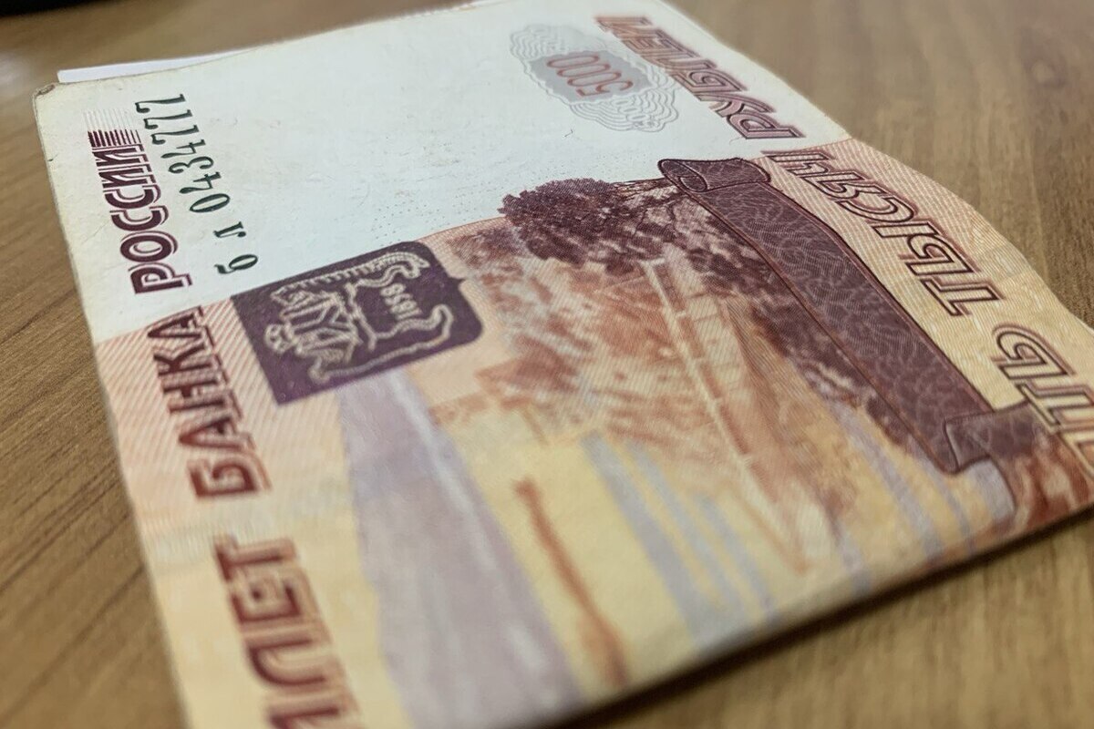 Воронежцам рассказали, как ноябрьские праздники повлияют на зарплату