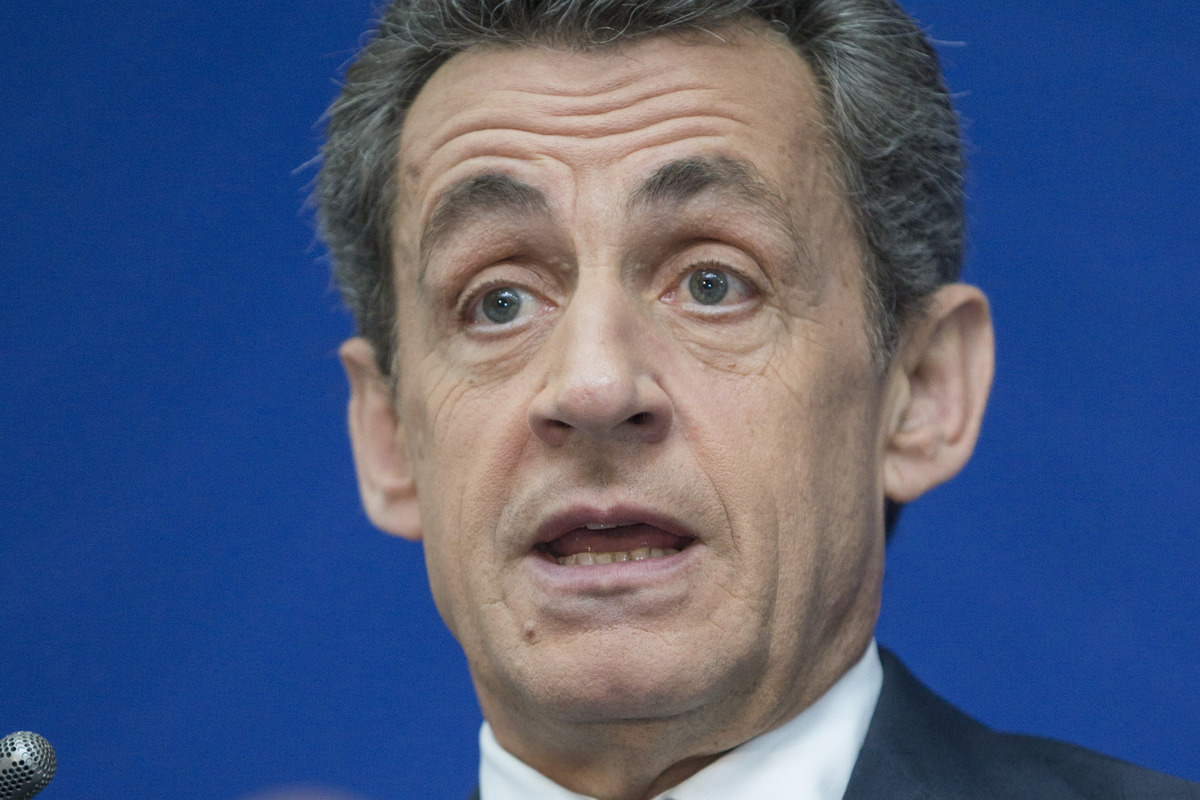 Nicolas Sarkozy inizia a scrivere un libro in prigione, un tentativo di riscatto o di riabilitazione?
