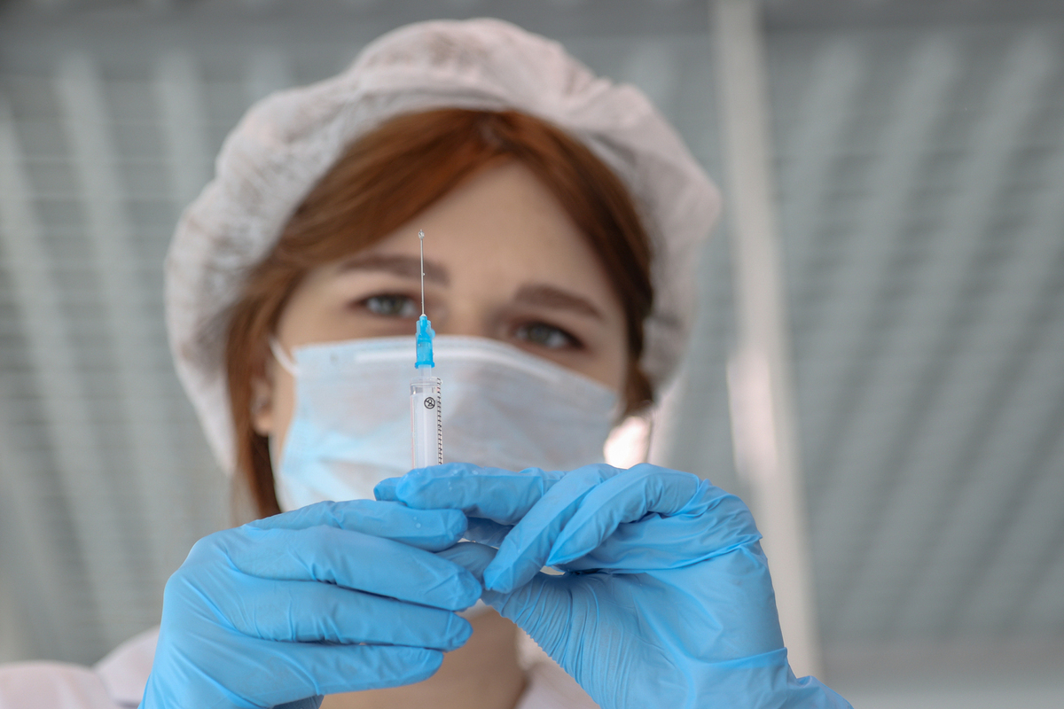 Онищенко заявил о необходимости ревакцинации взрослых от кори