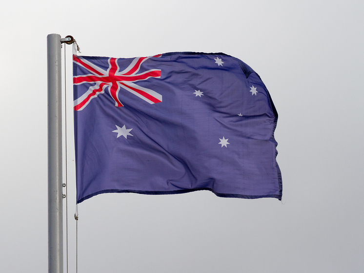 L'aereo del Primo Ministro australiano è stato costretto ad atterrare negli Stati Uniti dopo che un membro dell'equipaggio si è sentito male.