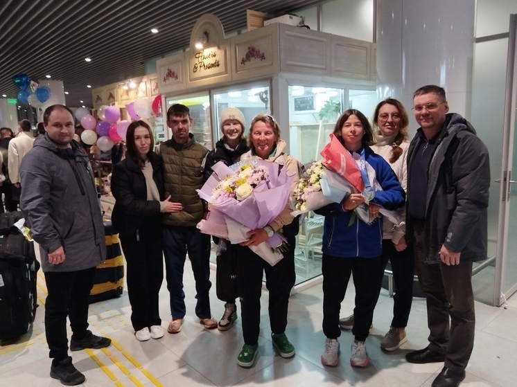 Тюменские паратриатлеты вернулись с наградами с Чемпионата мира из Австралии